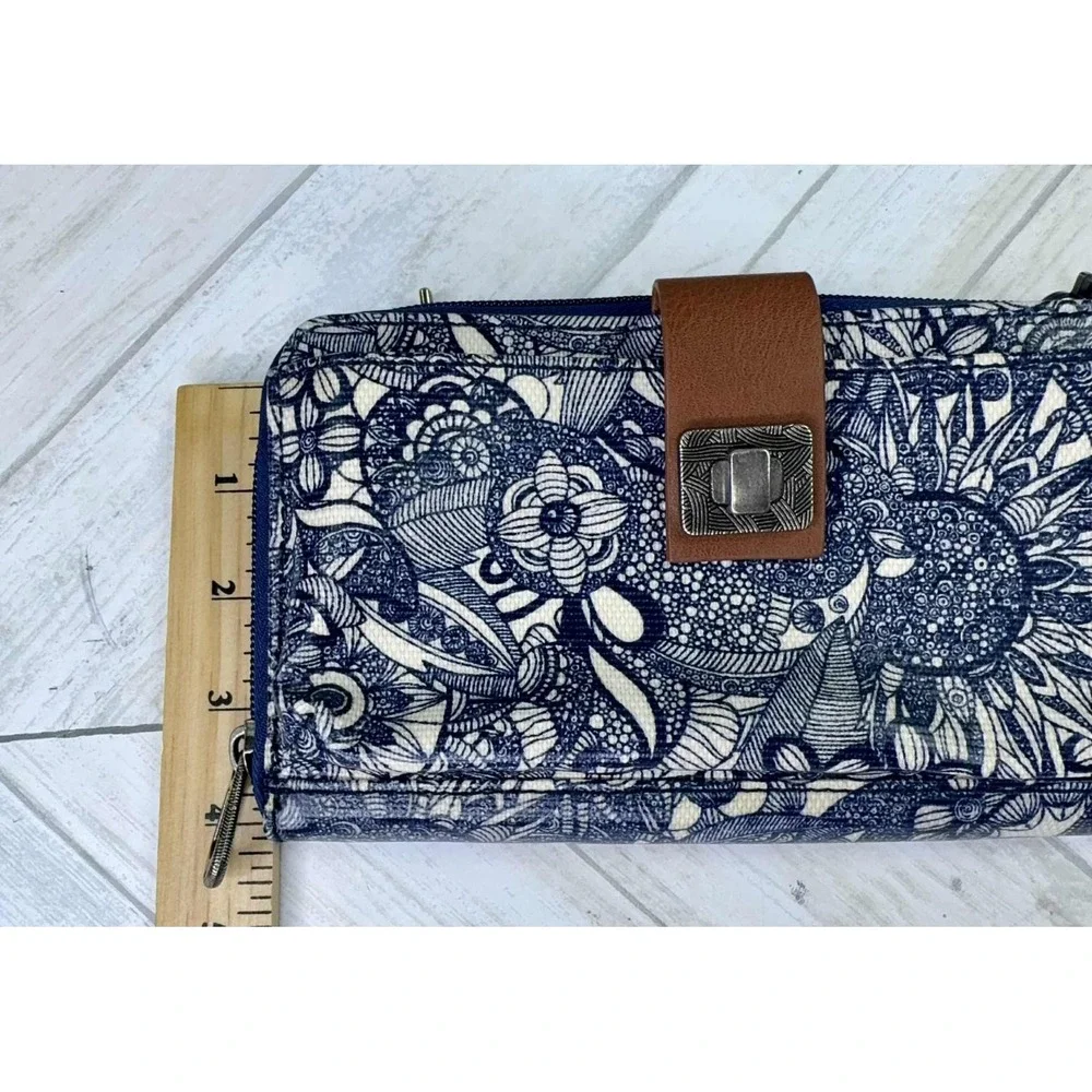 Sakroots Coated Canvas Smartphone Crossbody Bag Blue Floral‎ Minimalist Travel
